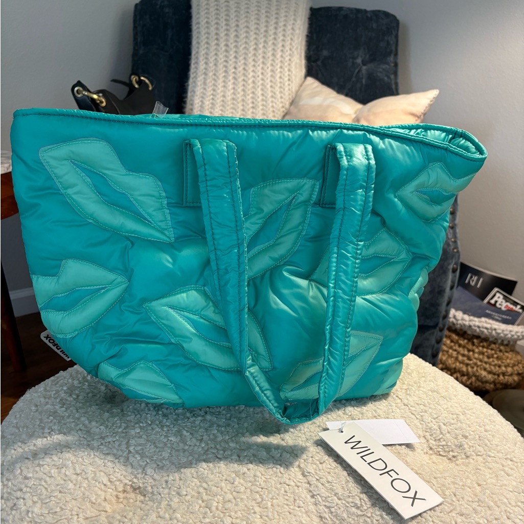 Nwt - Wildfox Teal Quilted Leaf Tote